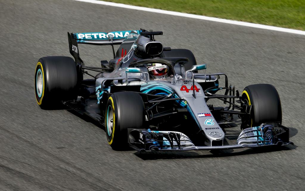 Hamilton ganó en GP de Italia y toma distancia en el torneo