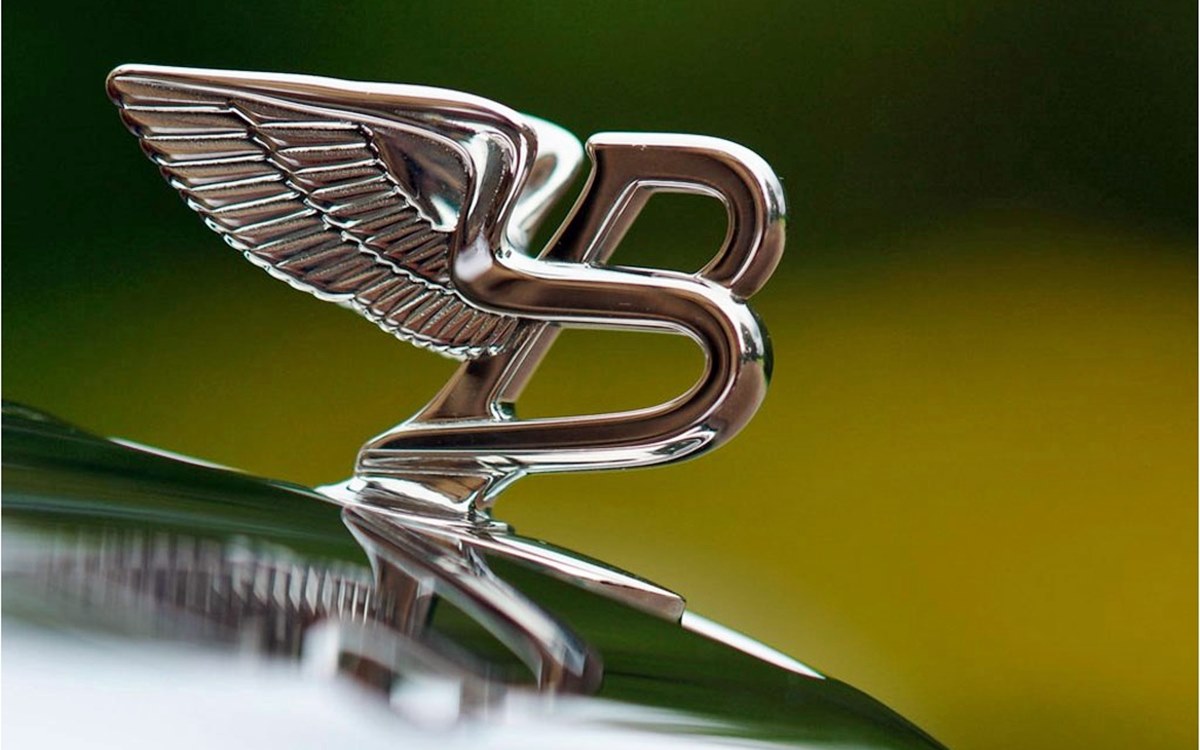 Bentley: Un siglo de lujo y deportividad