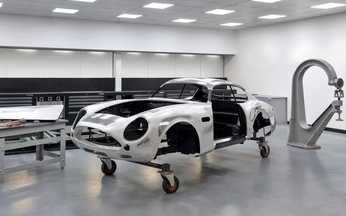 El Aston Martin DB4 GT Zagato Continuation entró a producción