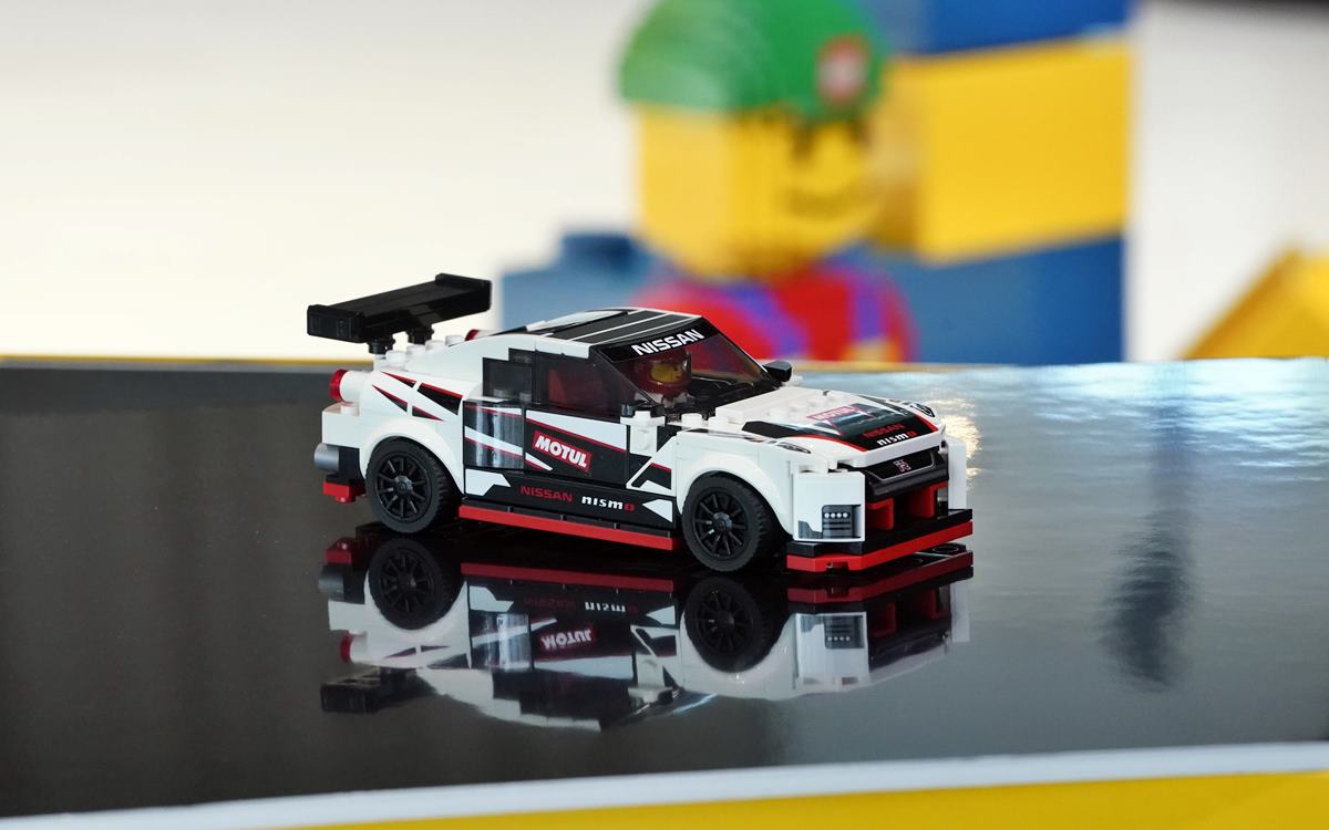 El Nissan GT-R NISMO by LEGO sale a pista...